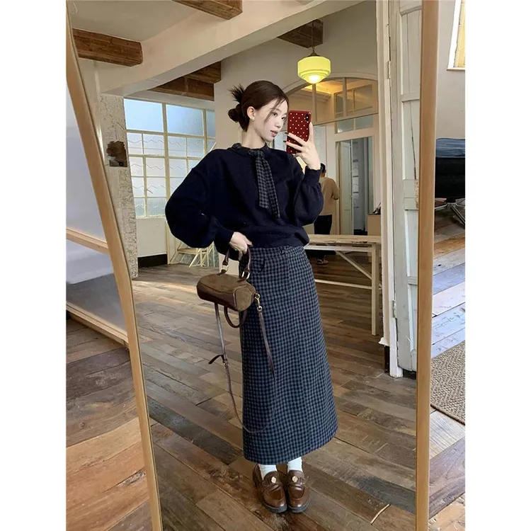 【现货次日发】韩系秋冬高级感藏青色圆领长袖上衣格纹显瘦半身裙子