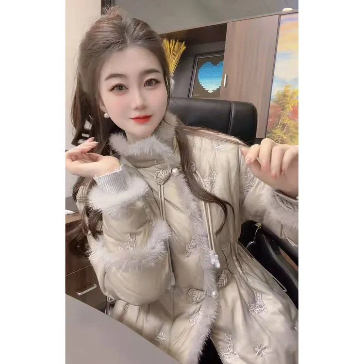 『初雪年年X』气质百搭时尚羽绒服 11071