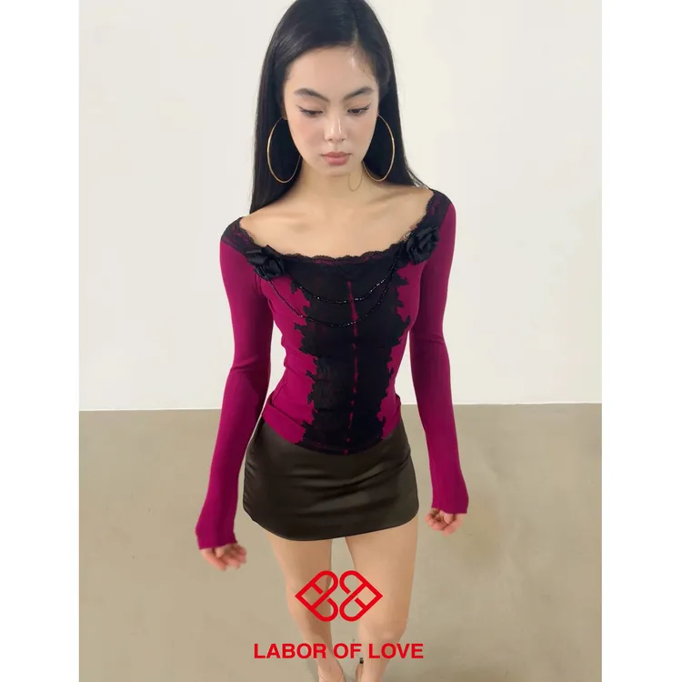 Labor of Love 乌梅子酱 原创设计树莓红黑蕾丝立体花一字肩上衣