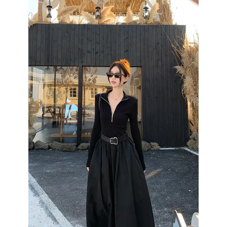 大码女装秋冬赫本风黑色气质设计感时尚拉链收腰显瘦连衣裙