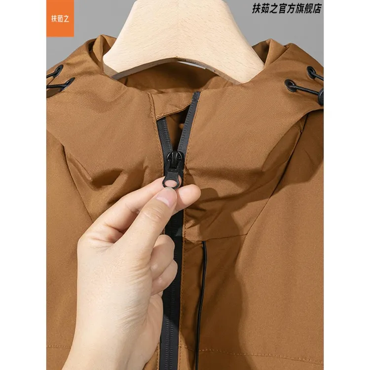 潮流潮流精致工厂源头连帽夹克防水冲锋衣外套男女情侣款