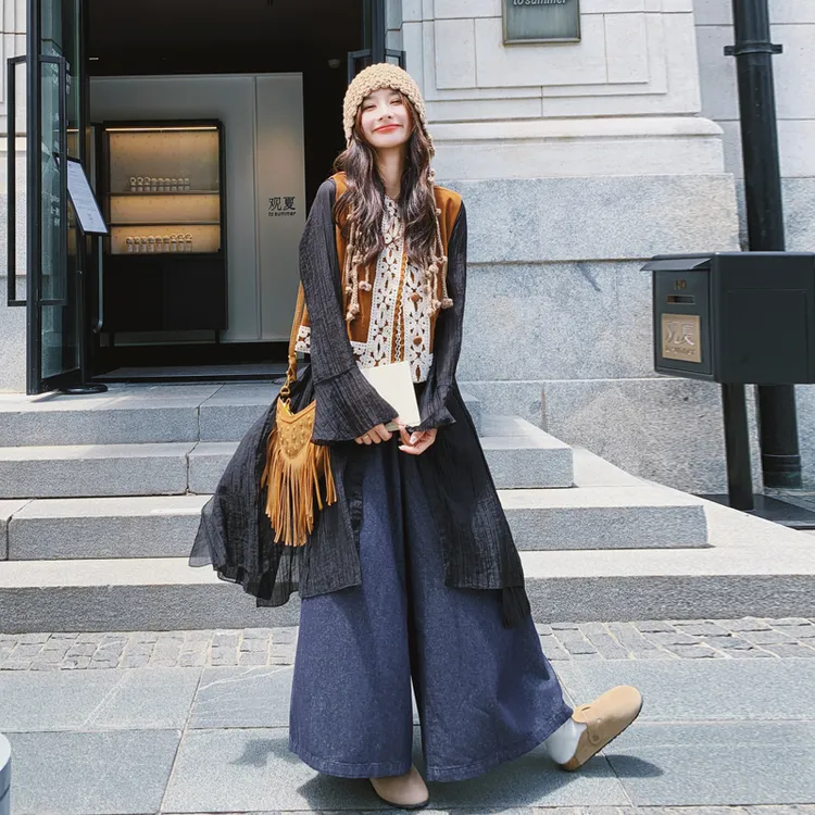 又酷又飒超火穿搭套装女早秋2025新款民族风马甲衬衫阔腿裤三件套