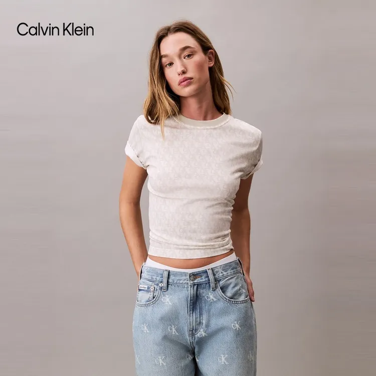 CK Jeans25早秋新款女士休闲通勤字母满印纯棉短袖上衣T恤