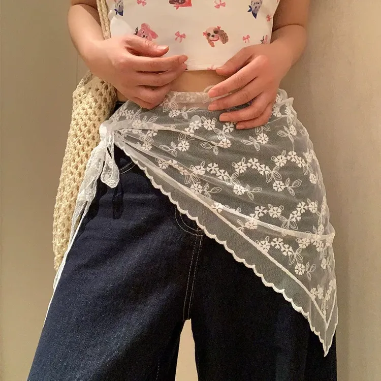 韩系叠穿白色蕾丝三角巾屁帘2025新款氛围感绑带头巾搭配神器