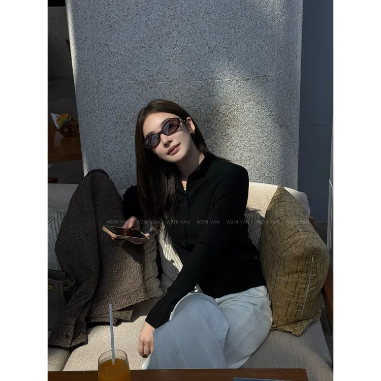 【实穿内搭】“羊毛打底"极简百搭单排扣立领长袖打底毛织T恤0W280