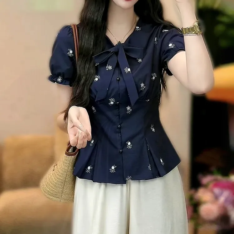 法式甜美蝴蝶结泡泡袖碎花衬衫2025夏季新款气质减龄显瘦收腰上衣