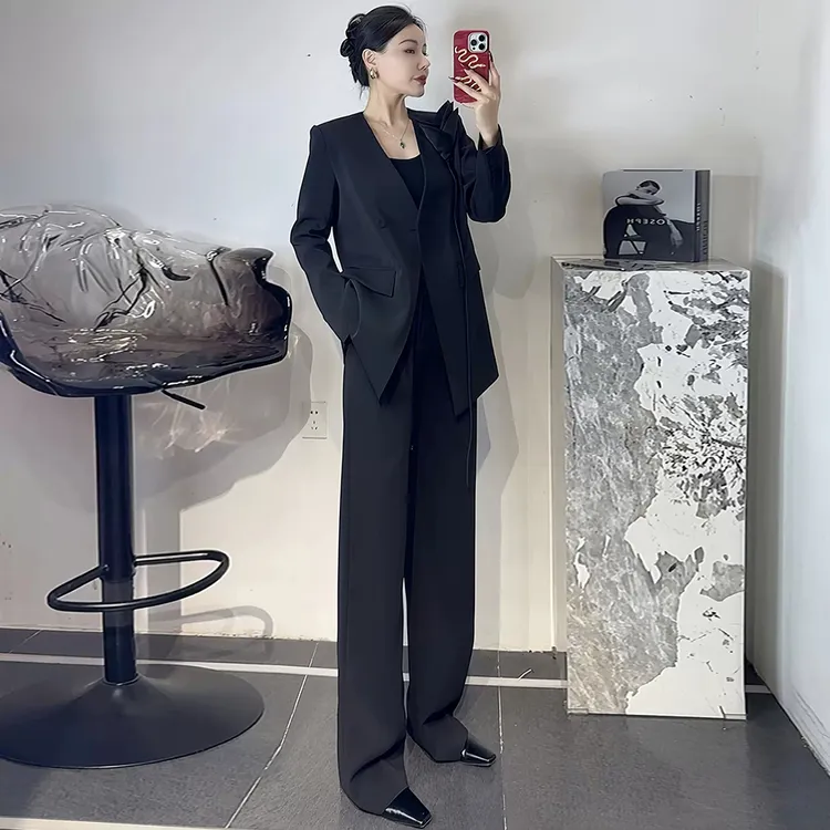 纯色高定时尚套装女设计感立体花朵宽松西服长职业通勤两件套