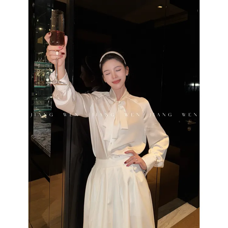 【赫拉衬衫】姜雯 法式轻奢半高领衬衣极简小众飘带显瘦缎面衬衫女