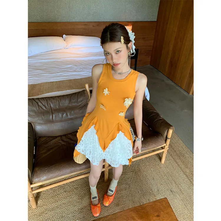 妹纯欲小女人 圆领立体花朵不规则木耳边上衣+高腰蕾丝半身裙套装