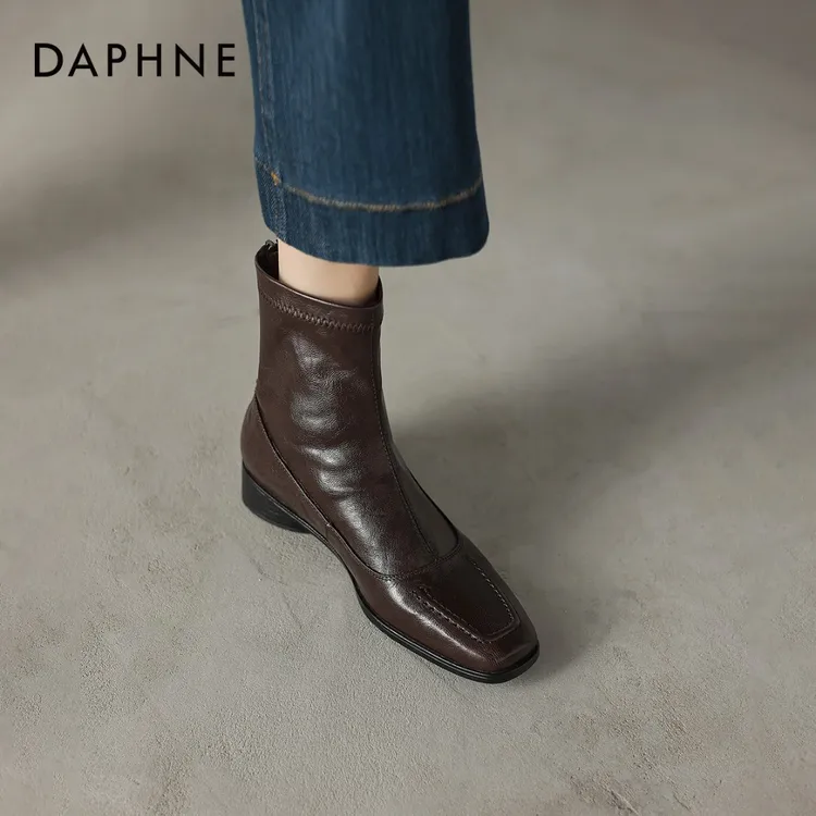 达芙妮秋上新方头短靴女秋季2026新款英伦风切尔西靴瘦瘦靴马丁靴