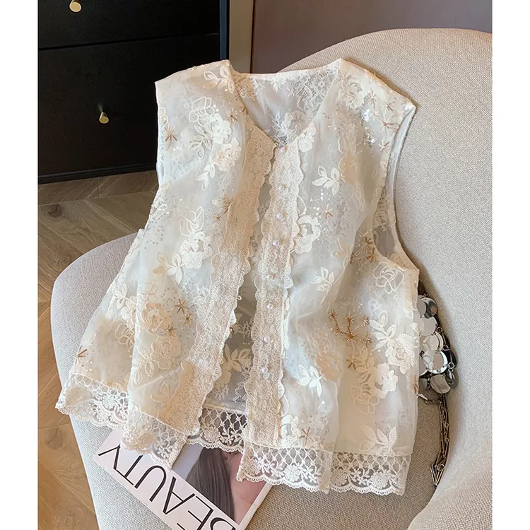 新中式重工刺绣亮片蕾丝马甲夏季新款国风温柔气质薄款珍珠扣背心