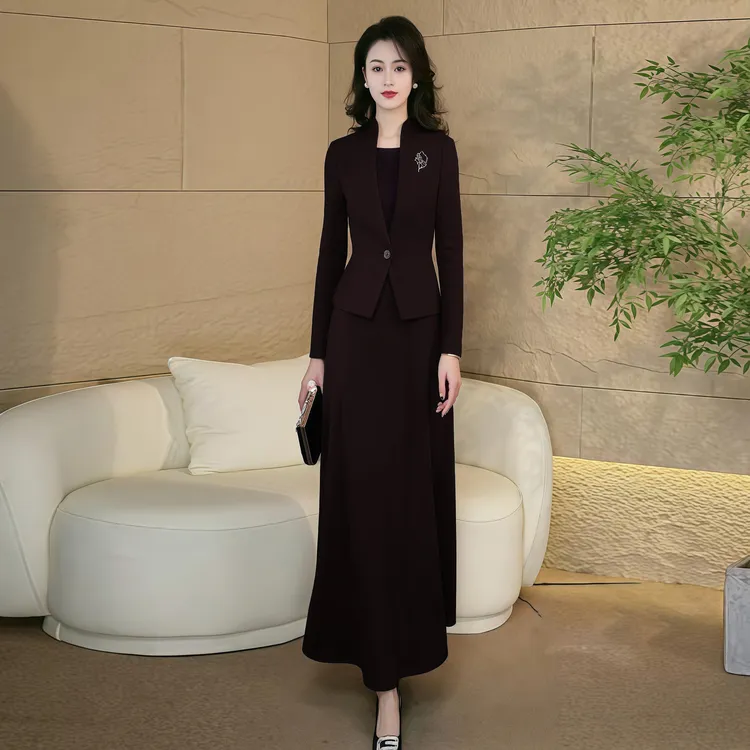 轻奢高级感连衣裙2025年秋季新款时尚修身出席重要场合穿的裙3064