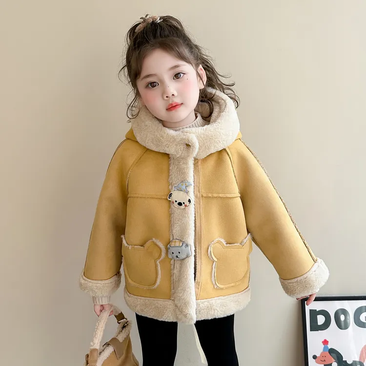 女宝宝冬装洋气公仔连帽外套2025新款儿童时尚女童百搭加厚上衣潮