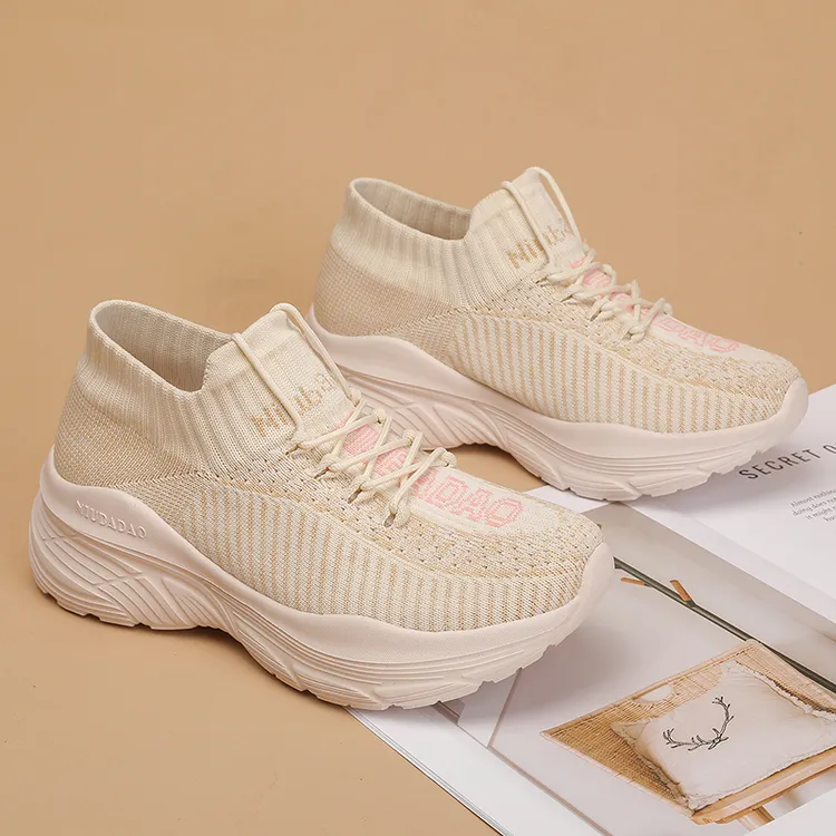 牛霸道四季款软面软底轻健身鞋男女同款健步鞋广场跳舞鞋255001