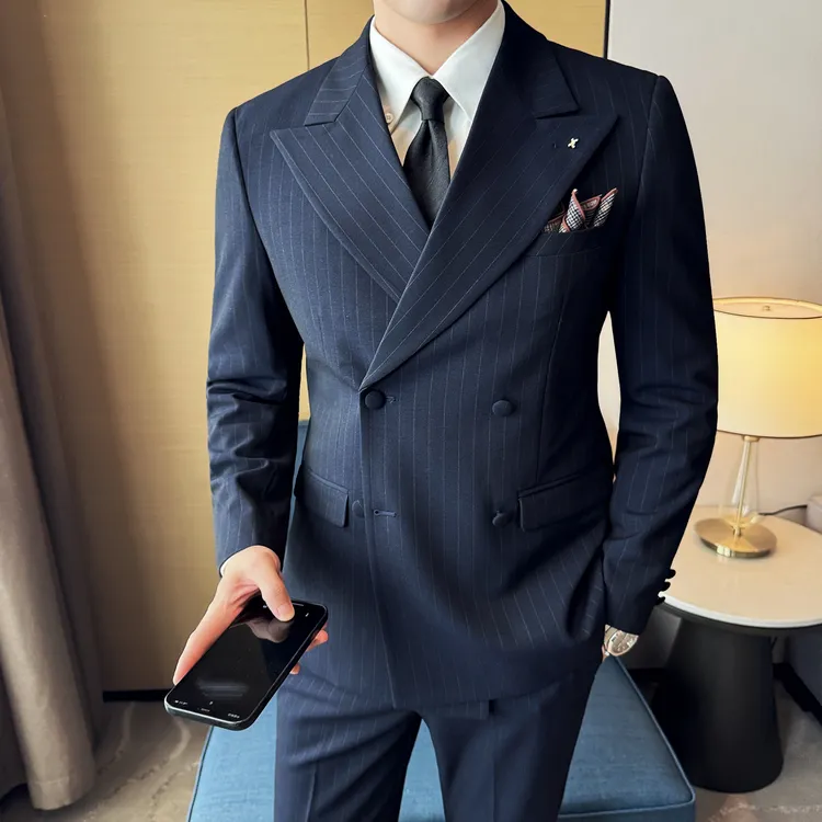高级感条纹西服秋冬厚款戗驳领双排扣拉伸腰潮流绅士婚礼结婚西装