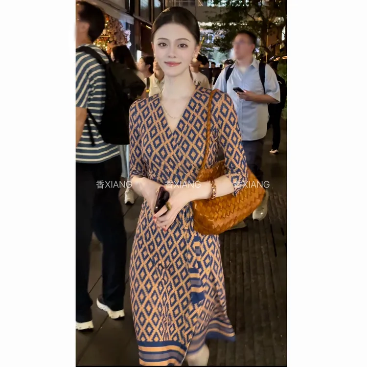 X原创设计华夫格夏季新款定位印花气质修身显瘦裹身裙连衣裙