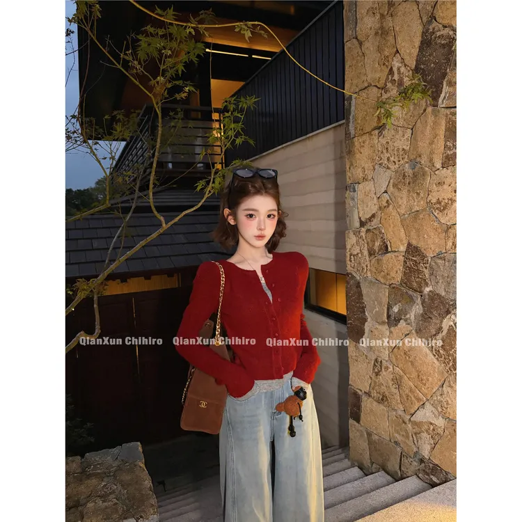 「冬日巴塞尔」秋冬时尚气质百搭洋气减龄小众轻奢毛衣QXD5MY8440A