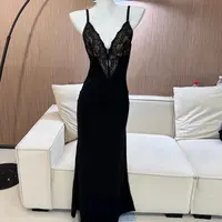 露背V领紧身吊带连衣裙长裙