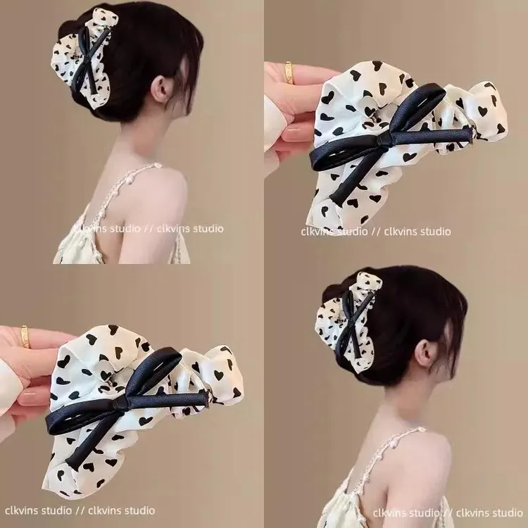 寒露絮语~爱心波点抓夹女褶皱高级感韩式2025新款鲨鱼夹旅行发饰
