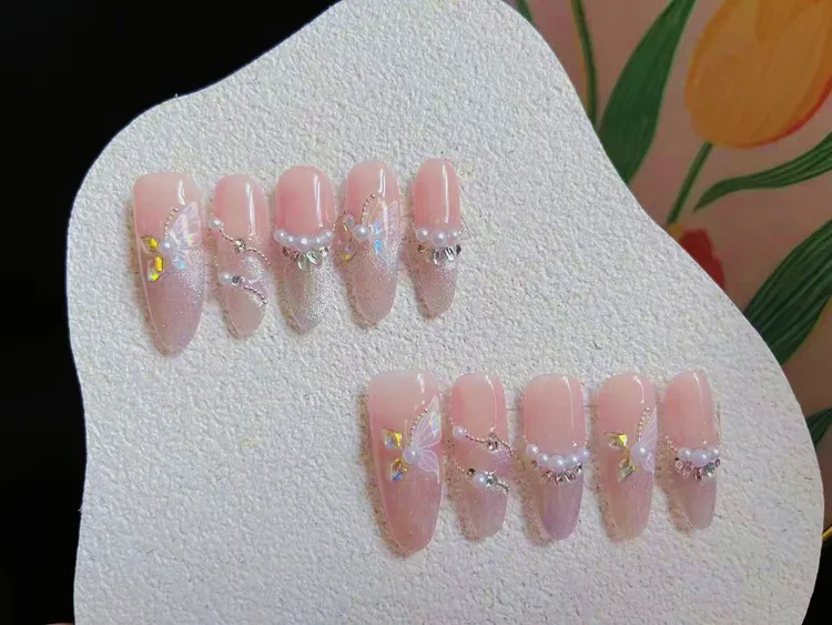 【梦幻蝴蝶】夏天轻奢冰透爆闪渐变猫眼粉色显白中长款纯欲穿戴甲