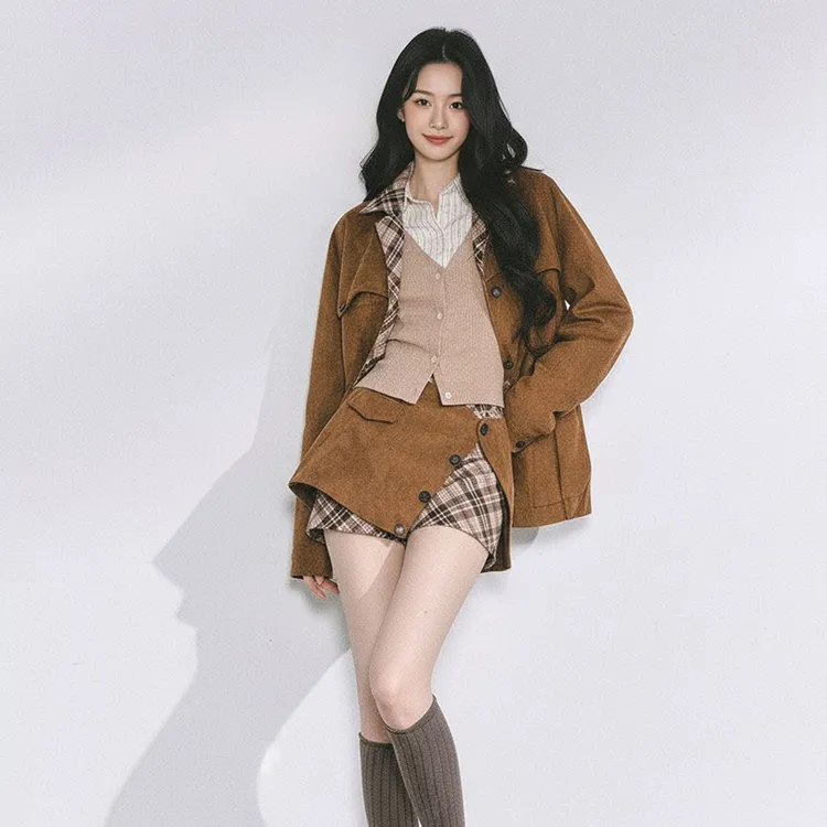 AWPK法式赫本风miu系早秋套装女2025新款宽松外套短裙穿搭一整套