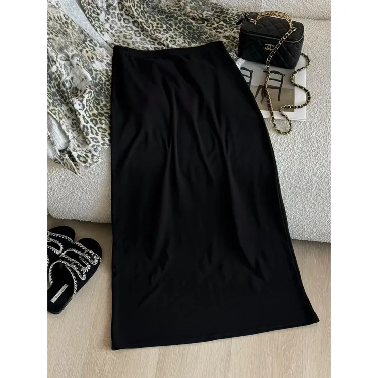 SP 极力推荐挚爱显瘦垂感包臀小黑裙料子超舒服显高显瘦黑色半裙