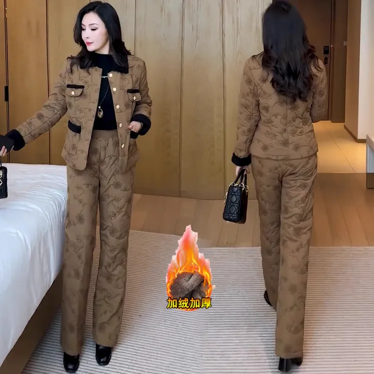 时尚加绒加厚套装女今年冬季新款洋气减龄保暖外套直筒裤两件套潮