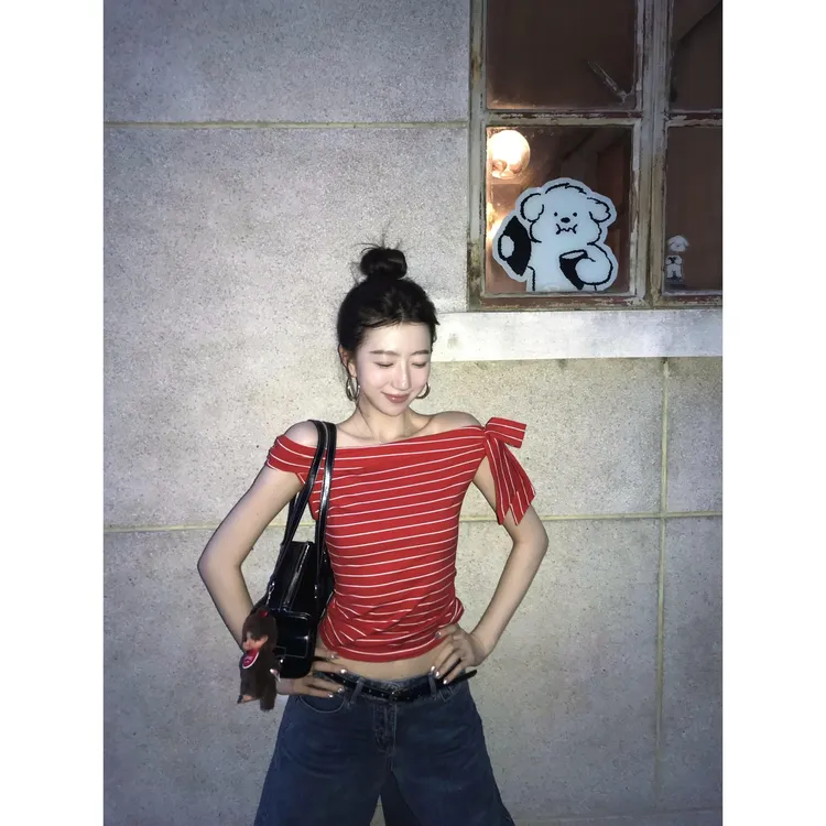 周末条纹~设计感小众绑带翻折一字领不规则设计收腰露肩t恤上衣