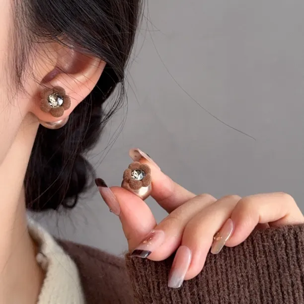 【黑糖饰品】 花朵珠珠一款两戴耳环韩系植绒气质简约耳钉E1940