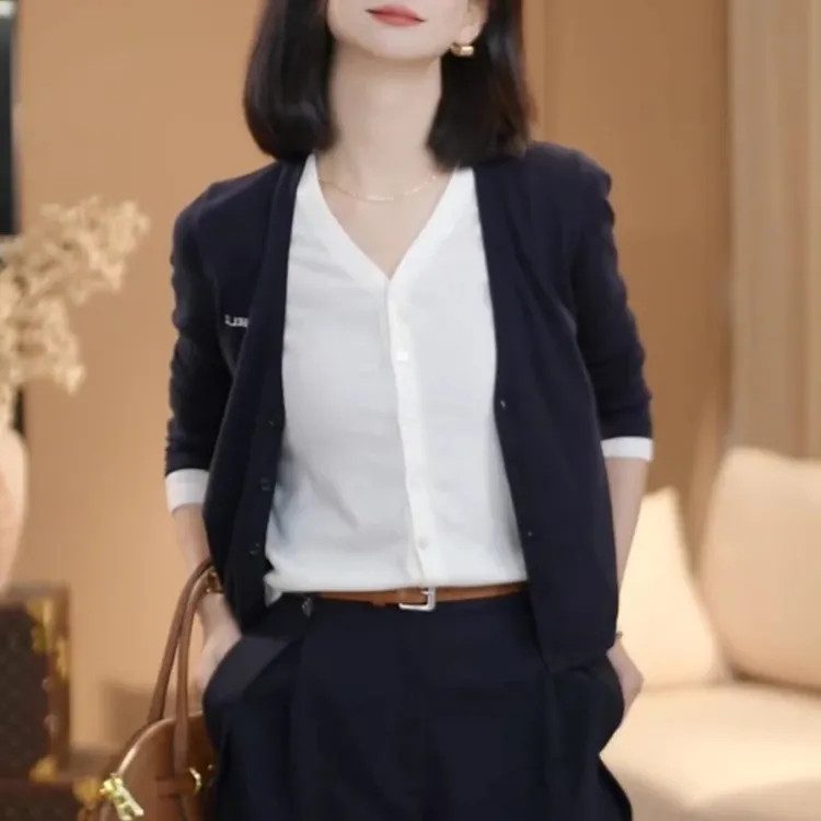 法式v领飘带皱褶长袖t恤女早秋季修身显瘦内搭设计感纯欲打底上衣