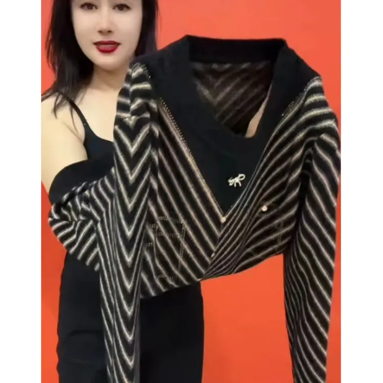 妈妈宽松超柔保暖条纹针织衫秋冬毛衣新款洋气打底中老年上衣内搭