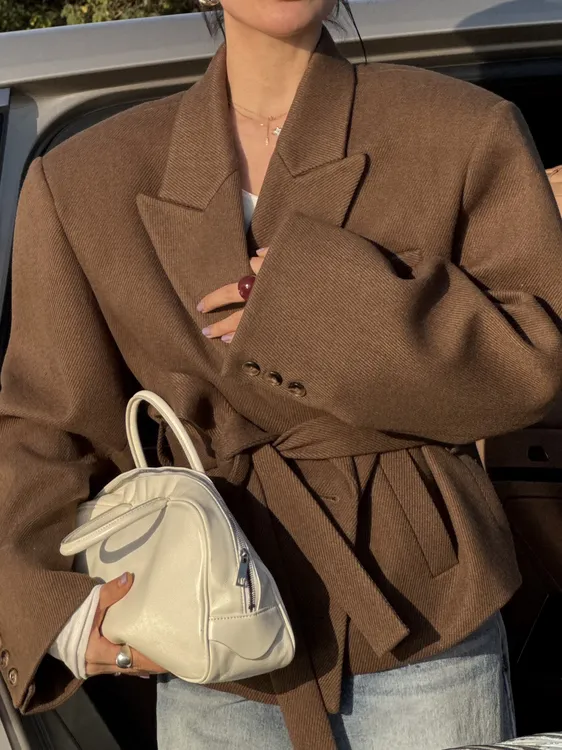 2025东大门冬季新款静棕时系列加厚特别定制可收腰气质西装大衣