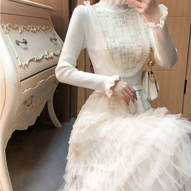 艾日秀秋冬款时尚洋气木耳半高领蕾丝亮片蛋糕裙针织连衣裙E5746