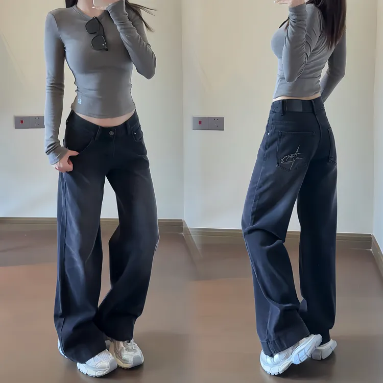 小鱼故事 低腰牛仔裤女25年新款黑灰色刺绣款宽松显瘦牛仔阔腿裤