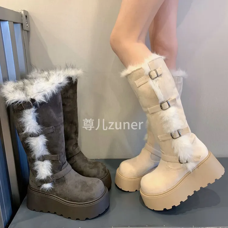 尊儿2025厚底高筒皮带扣雪地靴加绒百搭网红保暖冬季翻折长靴