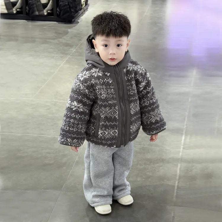 儿童羊羔绒外套男加厚2025冬新款小童棉服宝宝连帽提花棉衣女保暖