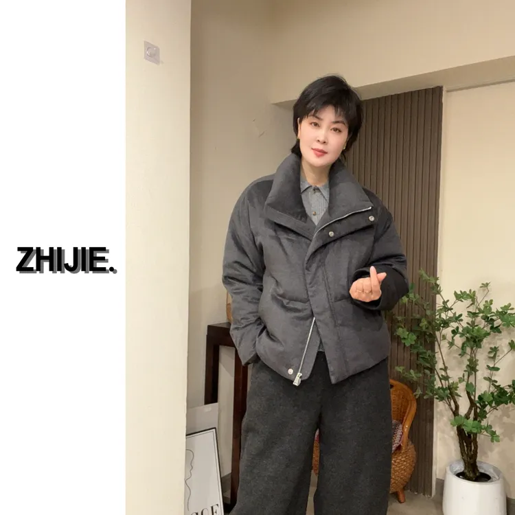 ZHIJIEFUSHI.简约轻奢/欧货90白鹅绒立领羊毛柔软轻巧鹅绒服