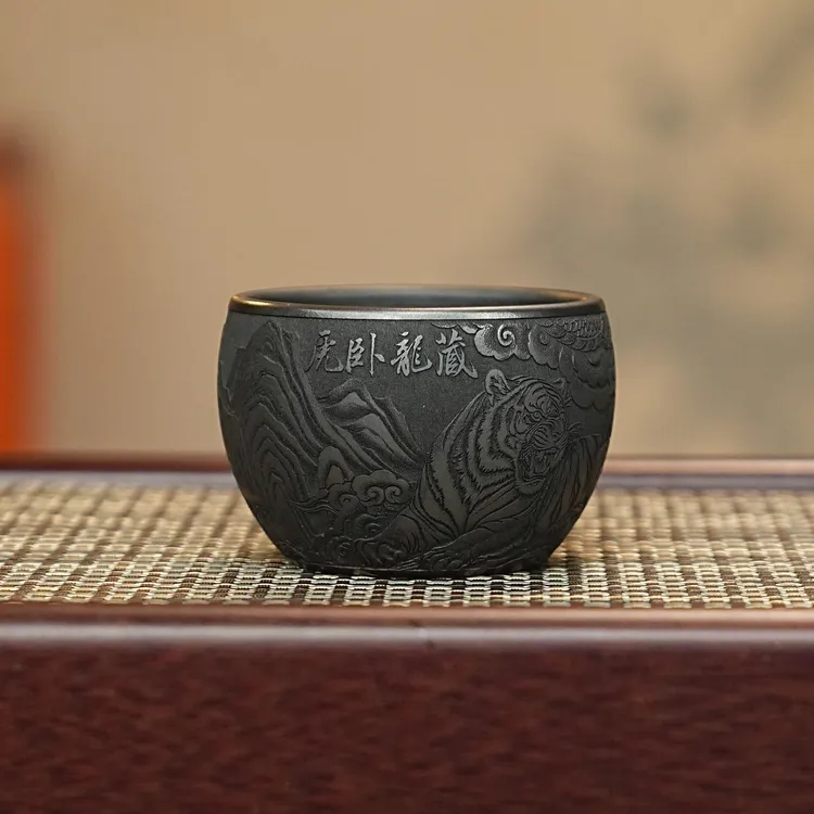 宜兴全手工紫砂茶具 原矿石黄泥料刻绘藏龙卧虎紫砂主人杯