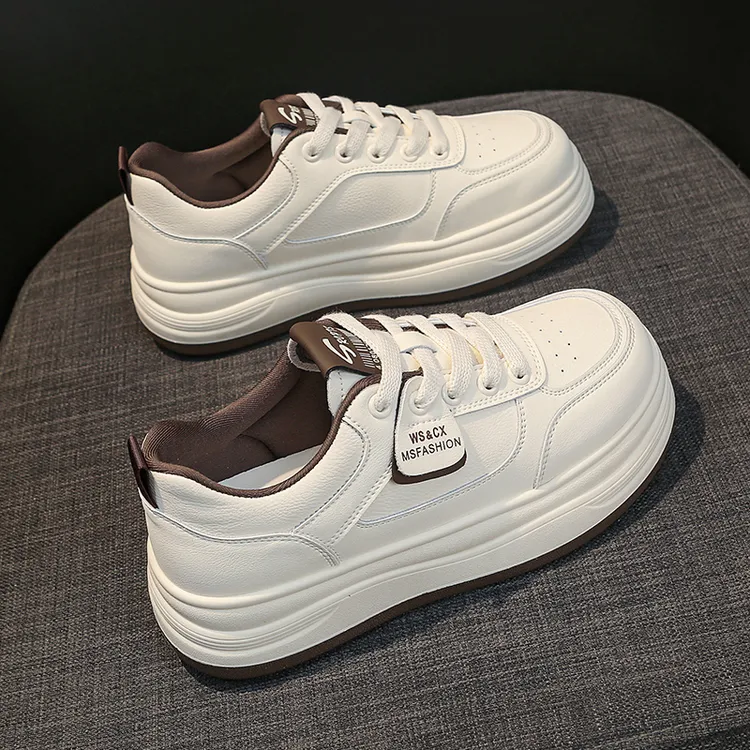 4.5cm小白鞋2025秋冬加绒爆款网红百搭阔腿裤高颜值厚底增高鞋女