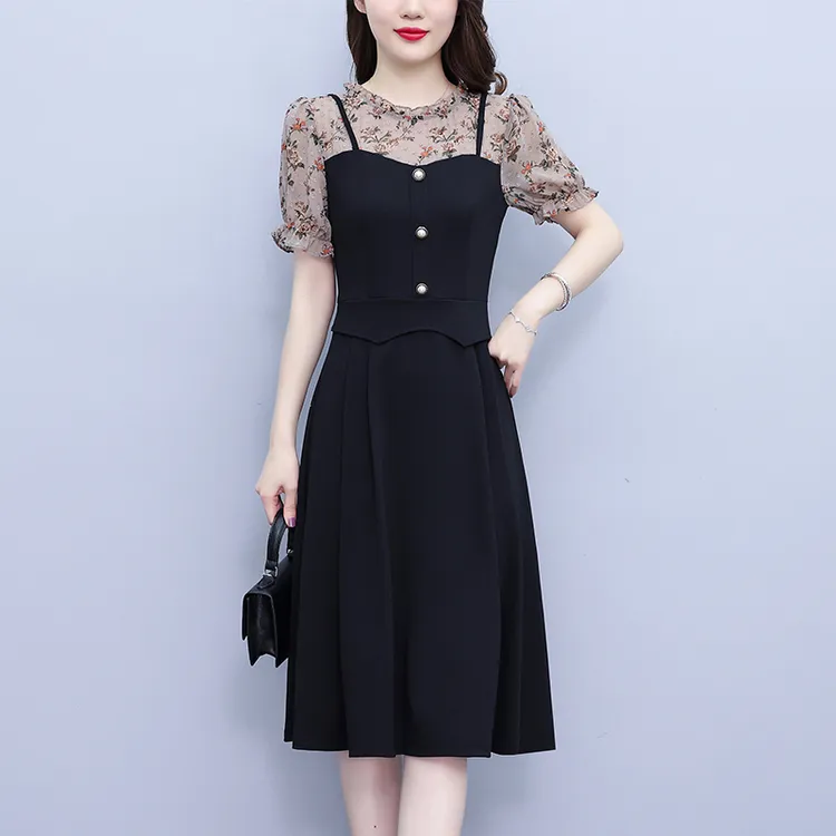 高端拼接大码连衣裙女2025夏季新款时尚减龄遮肉显瘦荷叶领A字裙