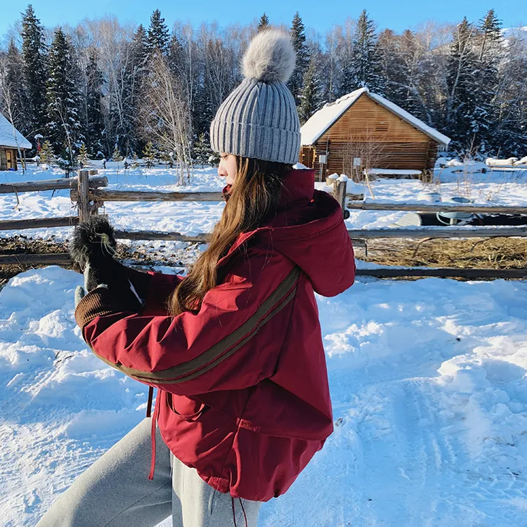 红色战袍羽绒服新年红2025冬季小个子连帽工装白鸭绒羽绒服外套女