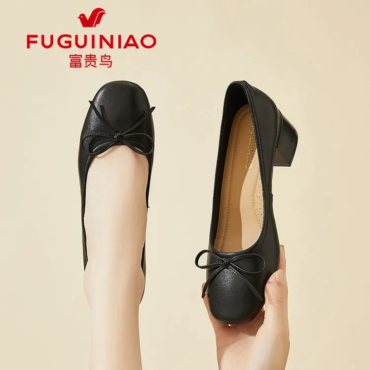 富贵鸟单鞋女2025新款春秋蝴蝶结粗跟小皮鞋配裙子黑色浅口高跟鞋