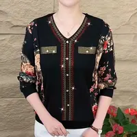 爆款时尚中年妈妈长袖T恤女高品质V领烫钻遮肚子显瘦休闲百搭上衣