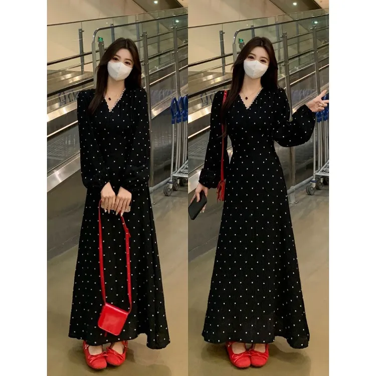 大码女装气质赫本风显瘦法式复古长袖连衣裙2025早秋新款收腰裙子