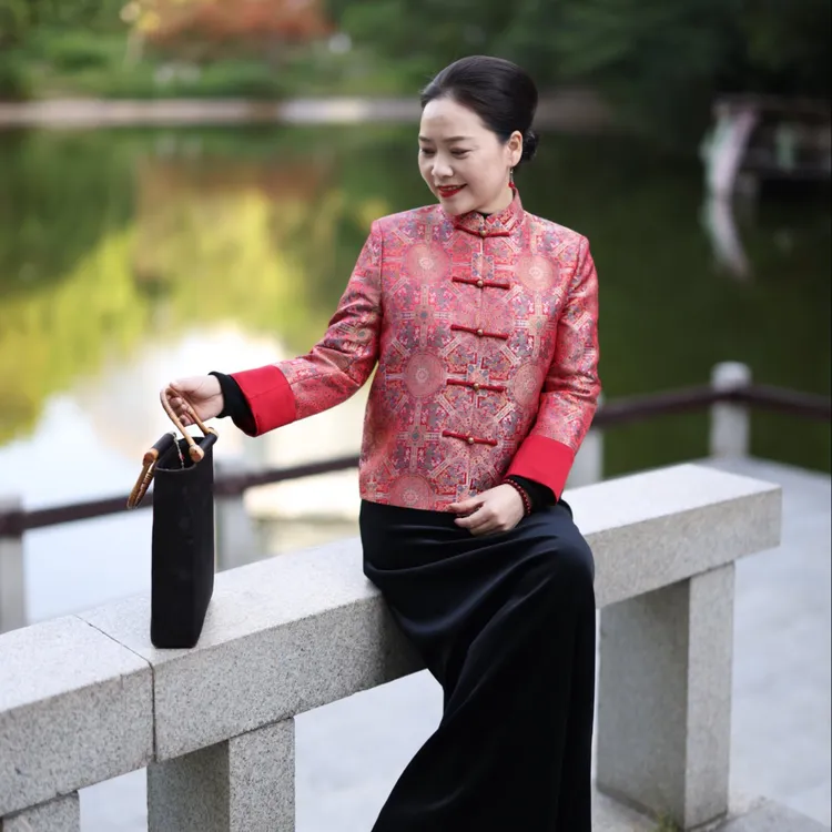 美爱《新年新衣》真丝香云纱老缎国风秋冬新款短外套短款冬季W679