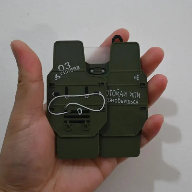 三角洲行动周边模型半自动变形深蓝盾牌磁吸玩具挂件装饰钥匙