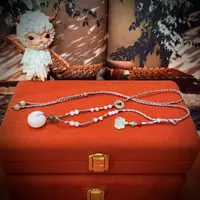  壹屿珠宝     926017       和田玉典藏级颈饰 