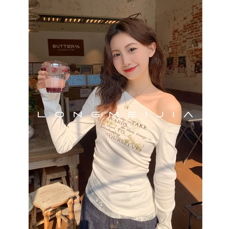 白色修身斜肩长袖T恤女2025初春季独特绝美打底衫露肩漂亮小上衣