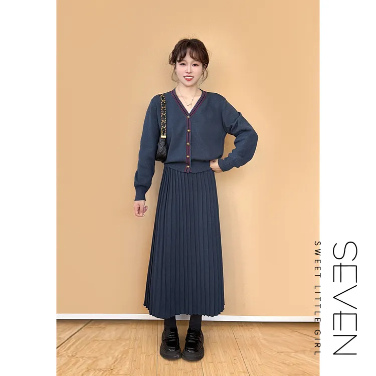 暖序双生⑦七七146小个子高级感格雷系V领针织衫半裙套装女小美说