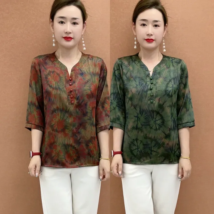 秋季新款中老年妈妈减龄宽松休闲时尚显瘦T恤小衫大码上衣